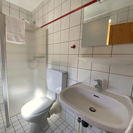 Haus 16 Im Ferienpark, Natur, Abenteuer Und Entspannung Fuer Unvergessliche Urlaubstage بيت للعطل *