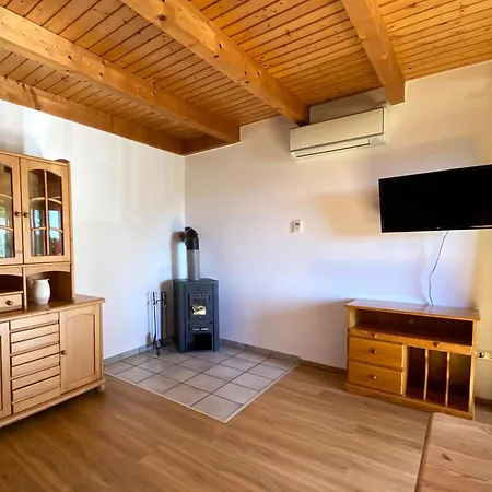 Haus 16 Im Ferienpark, Natur, Abenteuer Und Entspannung Fuer Unvergessliche Urlaubstage Tatil Evi Nieheim